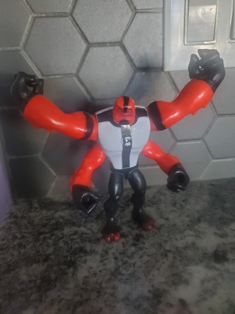 Ben 10 Four Arms Alien Action Figure 5