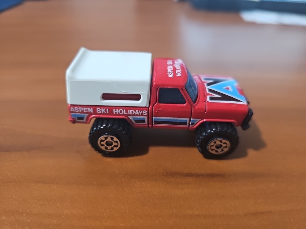 Matchbox #22 Mini Camper/Mini Pickup.  Aspen Ski Holidays Theme.  With Box.