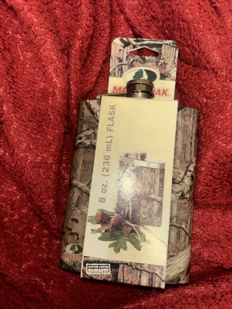 OZARK TRAIL 8 oz MOSSY OAK FLASK