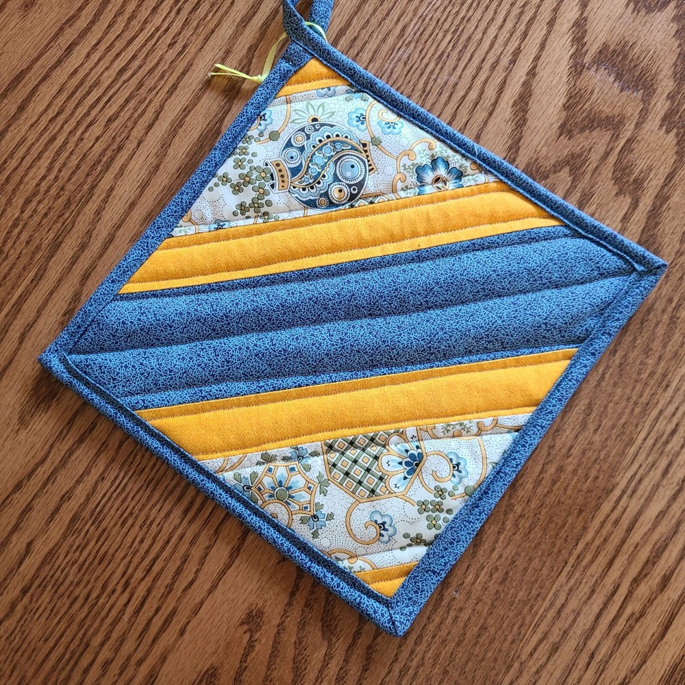 CLEARANCE SALE!  $6   Handmade Potholder - 