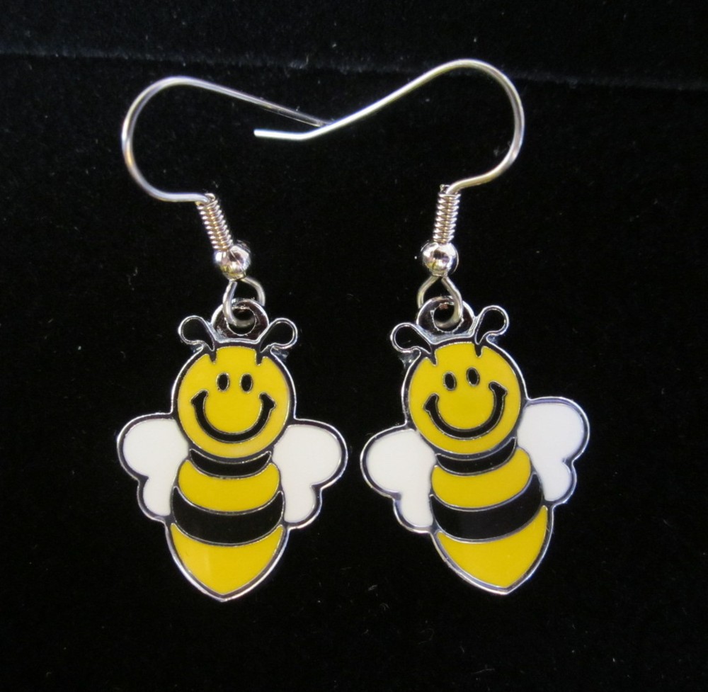 Bee Earrings & Necklace Set – Hypoallergenic or Clip-On Options