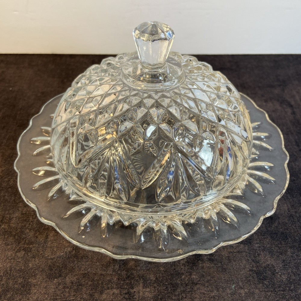 Anchor Hocking-Clear Glass- Covered Domed Cheese/ Butter Dish.  Vintage.