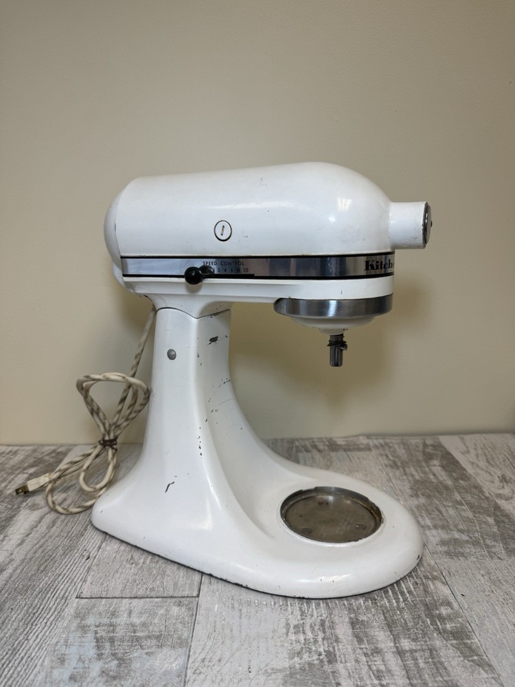 KitchenAid K45 Classic White 4.5 qt Tilt-Head Stand Mixer - Tested & Working
