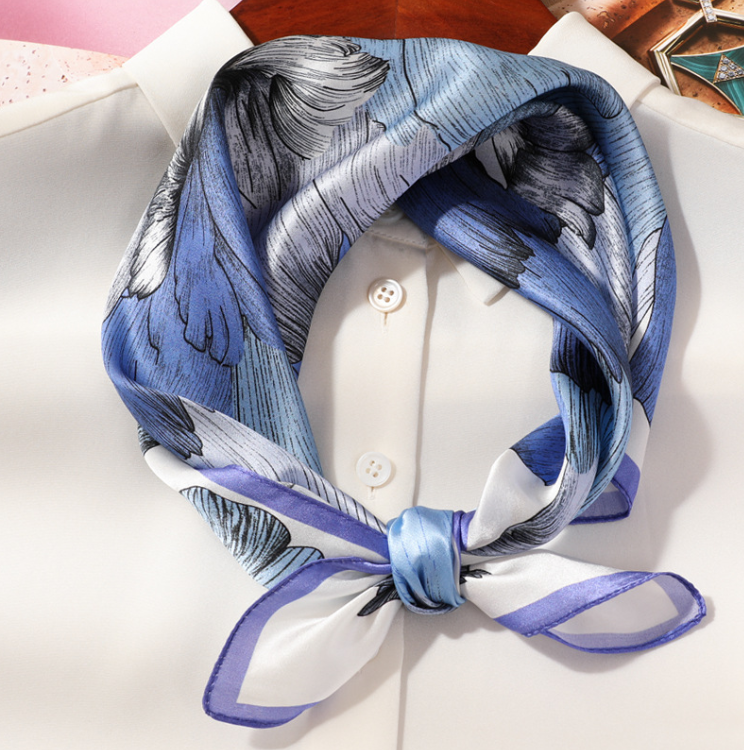 100% Mulberry Silk Totem Print Bandanna Shawl Scarf Wrap 53x53cm New