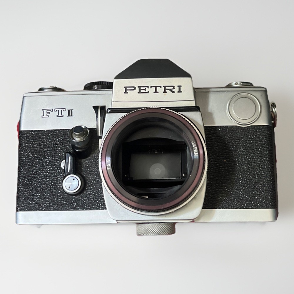 READ Vintage Petri FT II Camera - Fast Shipping