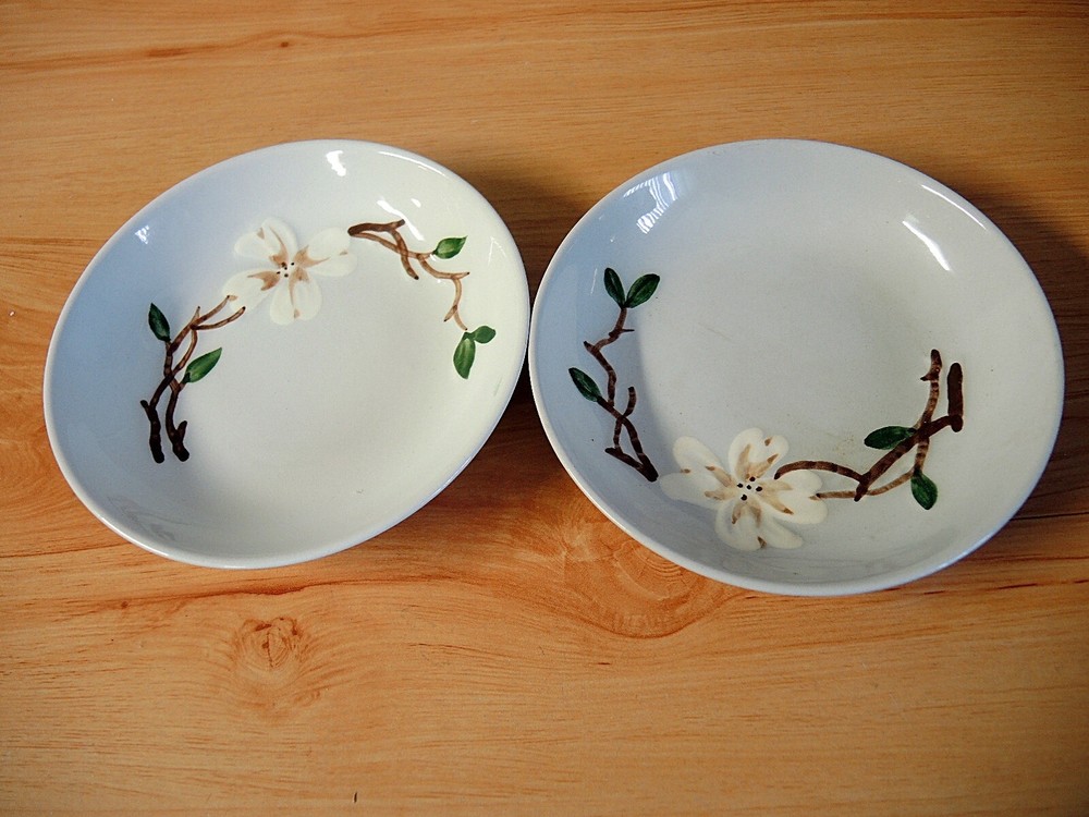 2 WHITE DOGWOOD BY ORCHARD WARE 5 1/4