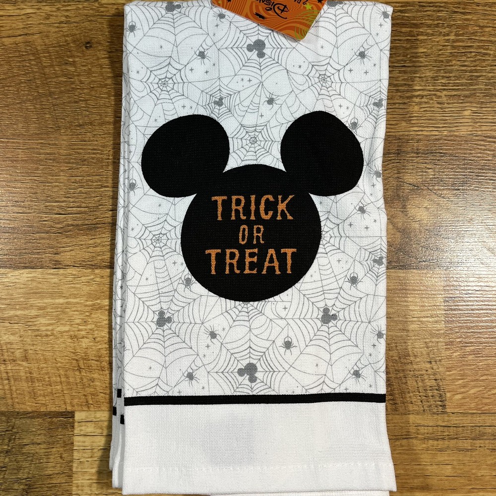 Disney Mickey Mouse Halloween 2-Pack Bath Towels with Trick or Treat Spider Web Design