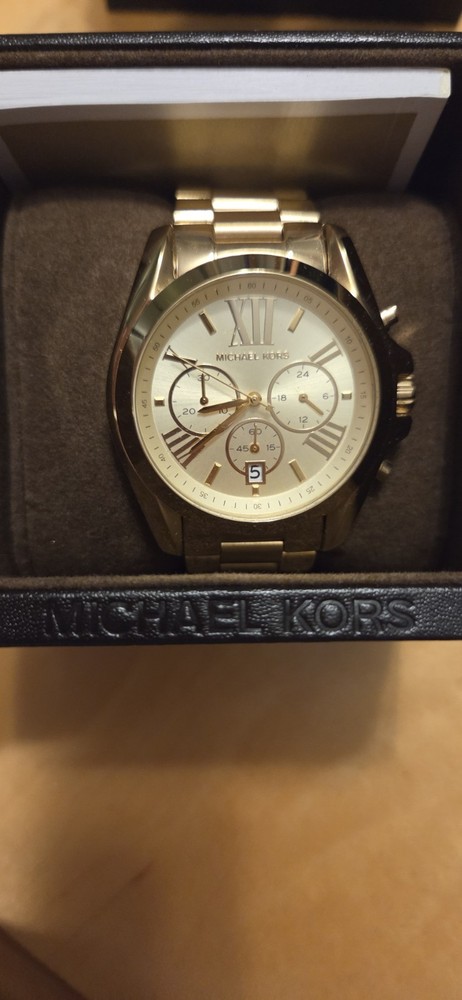 Michael Kors MK5605 Unisex Chronograph 40mm Case Gold Analog Wristwatch