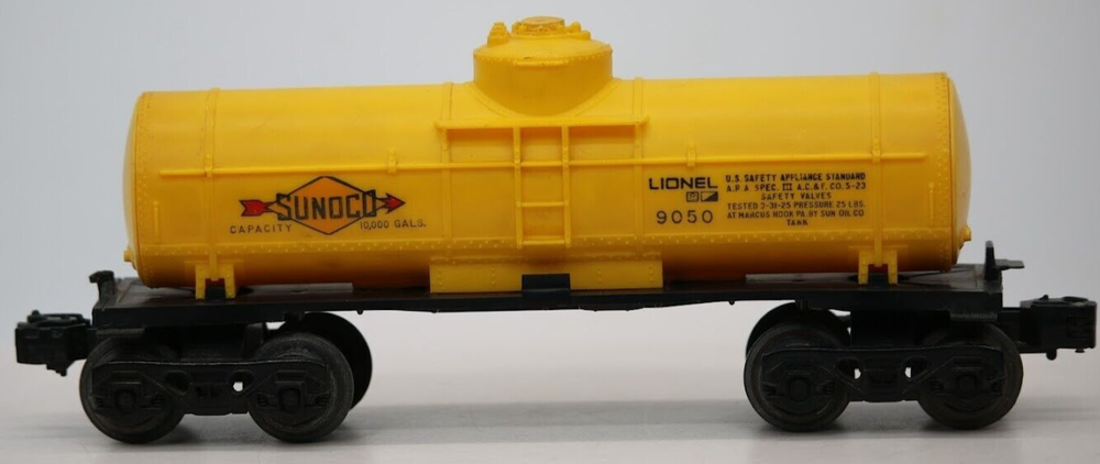 LIONEL SUNOCO 9050 Yellow O Gauge 1:48 Dome Tanker Train Car