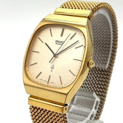 Seiko Gold Color Cushion-Shaped Case For Men Watch