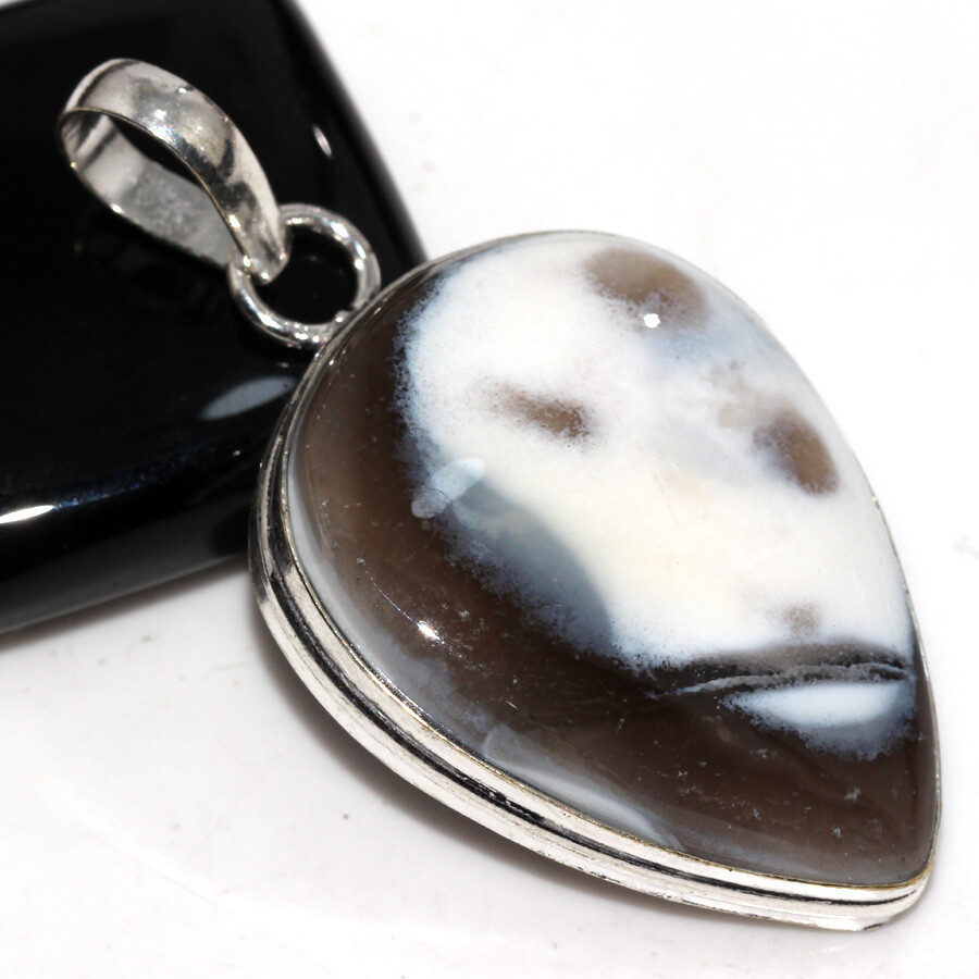 Owhyee Eye Opal 925 Silver Plated Gemstone Pendant 2