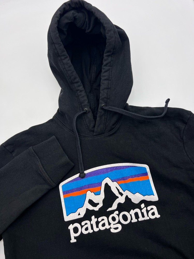 Patagonia Fitz Roy Horizons Uprisal Pullover Hoodie in Large Black