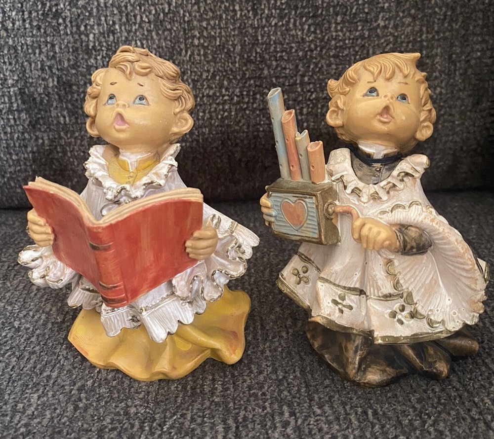 Vintage choir Alter boy figurines, set of 2 Made in Italy  Simonetti Resin
