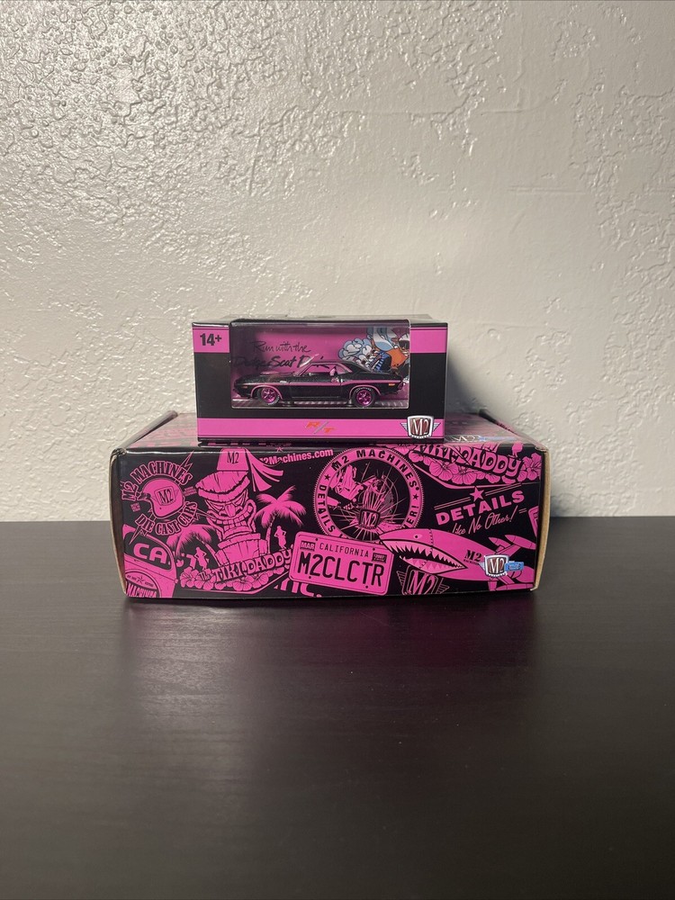 M2 MACHINES AUTOCLUB BOX #19 DODGE CHALLENGER  IN HAND HOT!!! 🔥🆕✅