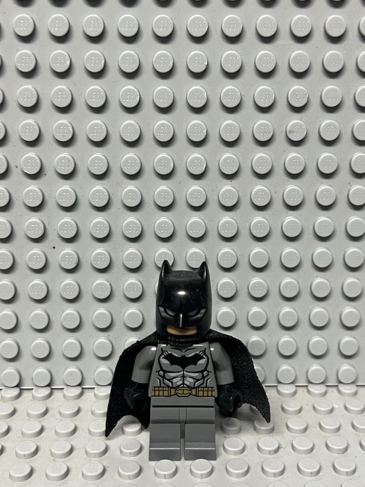 LEGO DC Batman Superhero Minifigure with Cape and Accessories