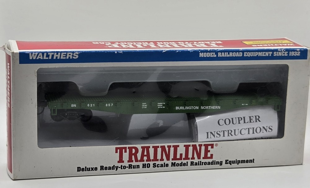 HO Scale Walthers, 50' Flat Car, Burlington Northern Green, #621857 Train Set