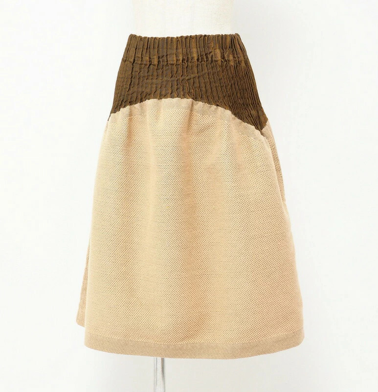 ISSEY MIYAKE Pleated Midi Skirt Size 2 Two Tone Khaki Beige Used