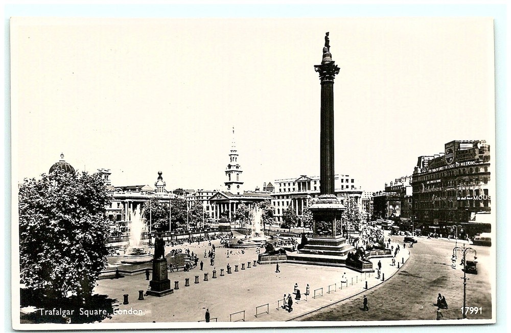 Trafalgar Square London Real Vintage Photo Postcard S02-1749