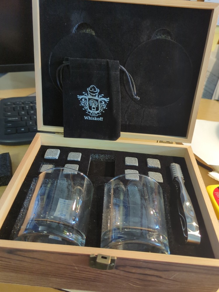 Whiskoff bourbon Six Cube One Tong Gift Set Two Glasses In Wooden Box With Latch