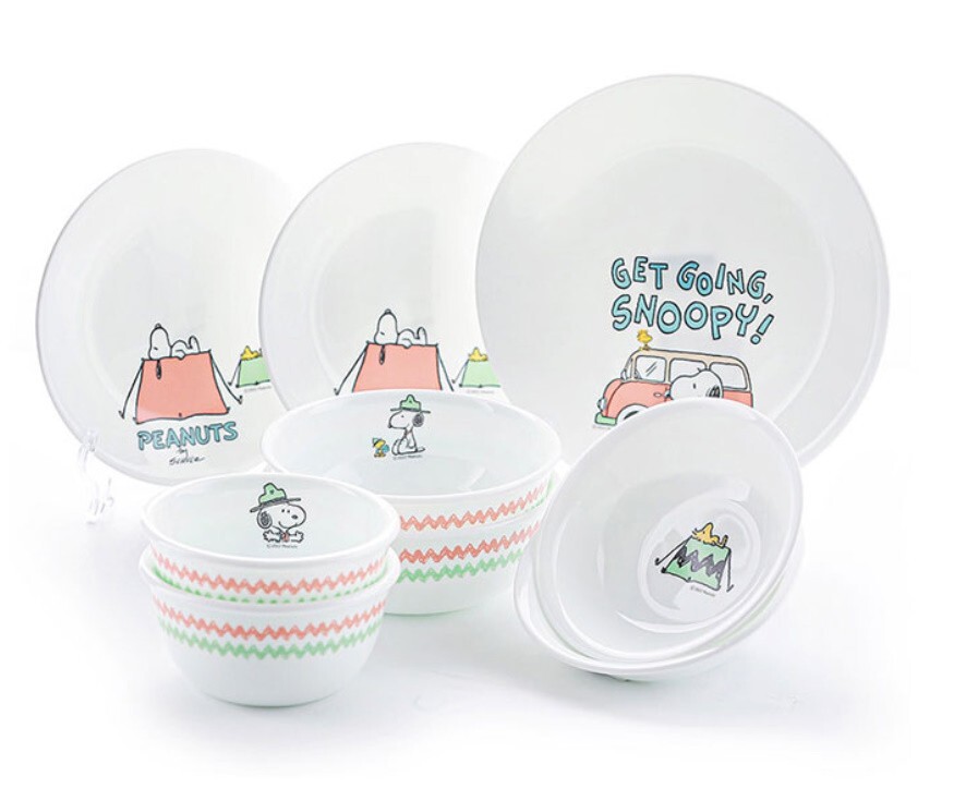 CORELLE PEANUTS Snoopy Camping 2-Person Dinnerware Set 9-Piece EXPRESS Shipping