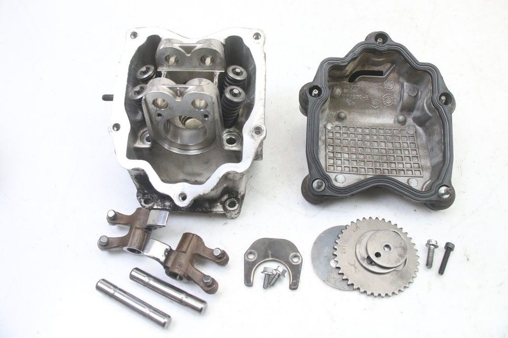 CYLINDER HEAD - PIAGGIO X8 125 (2004 - 2007)