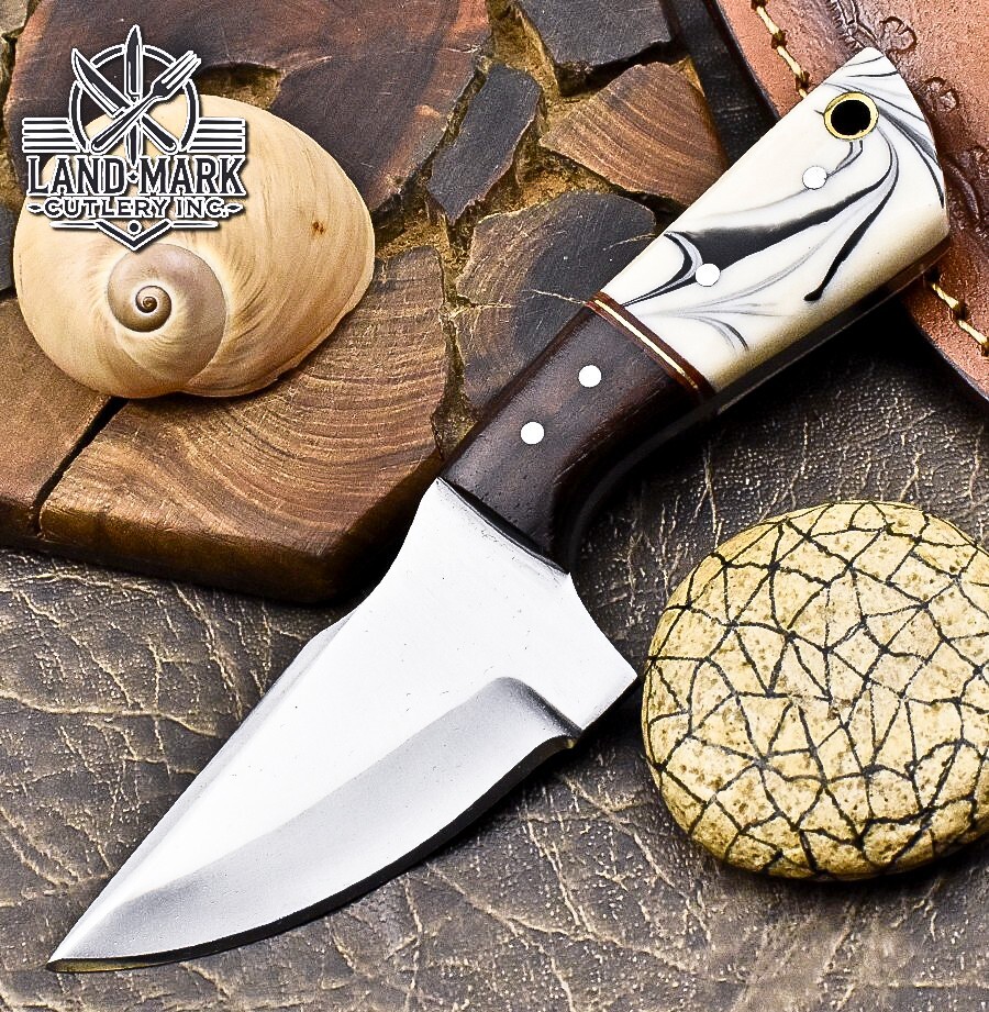 BEAUTIFUL D2  STEEL HUNTING MINATURE  SKINNER  KNIFE WITH  BEAUTIFUL HANDLE