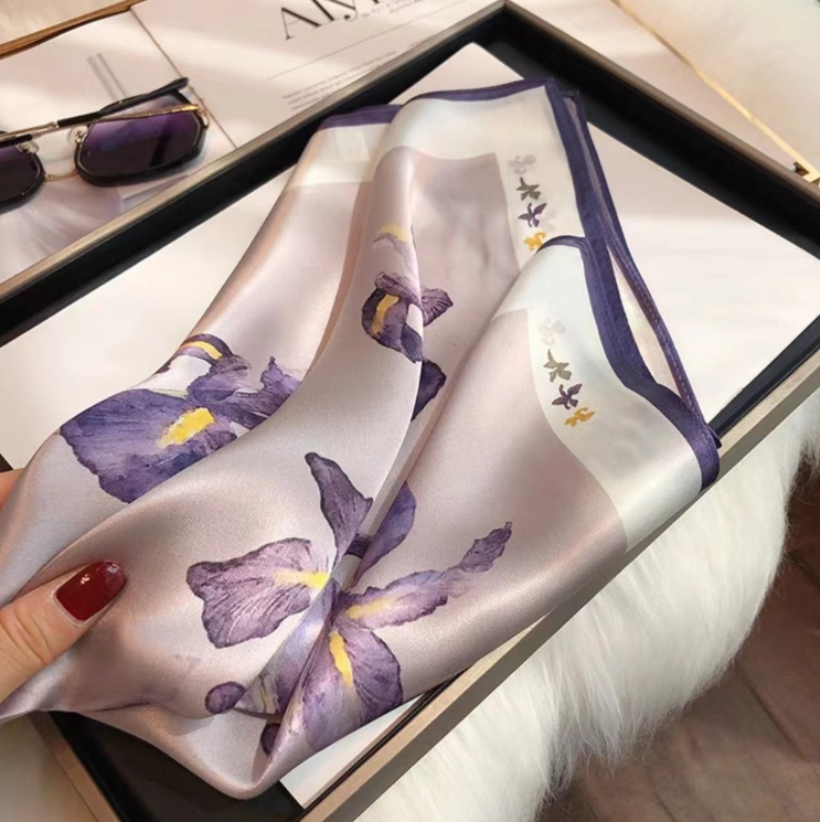 Pure 100% Silk Mulberry Neckerchief Shawl Bandanna Scarf Iris Print wrap 53X53cm