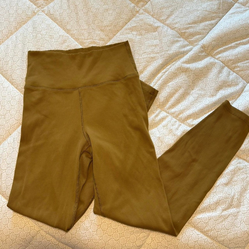 Mustard yellow ribbed athletic leggings for women size small