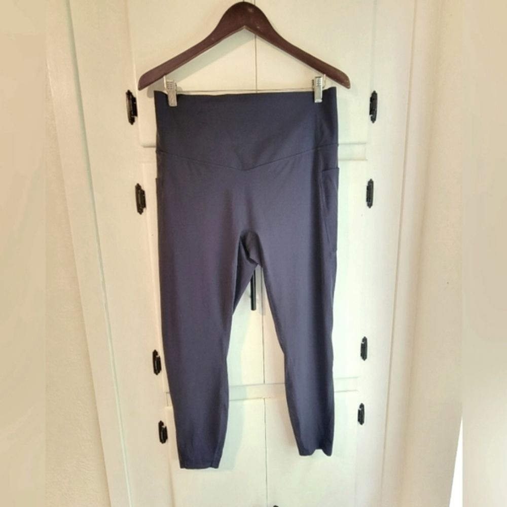 Halara Cinched High Waist Butt Lifting Tummy Control Shaping Leggings