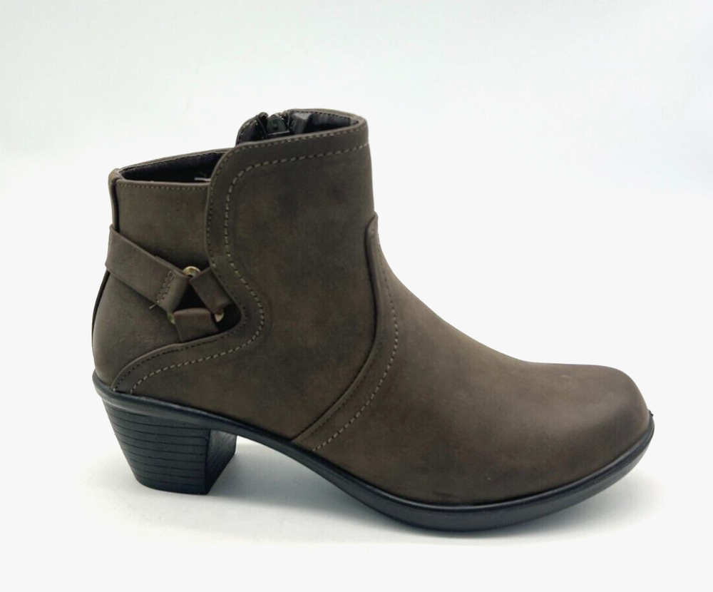 Easy Street Dawnta Brown Synethetic Ankle Boots Women's Sz 7.5 M Side Zipper
