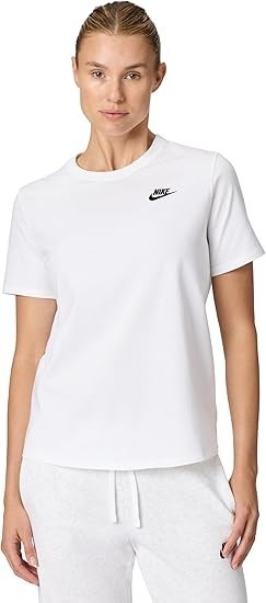 Nike Women's Sportswear Club Essentials T-Shirt