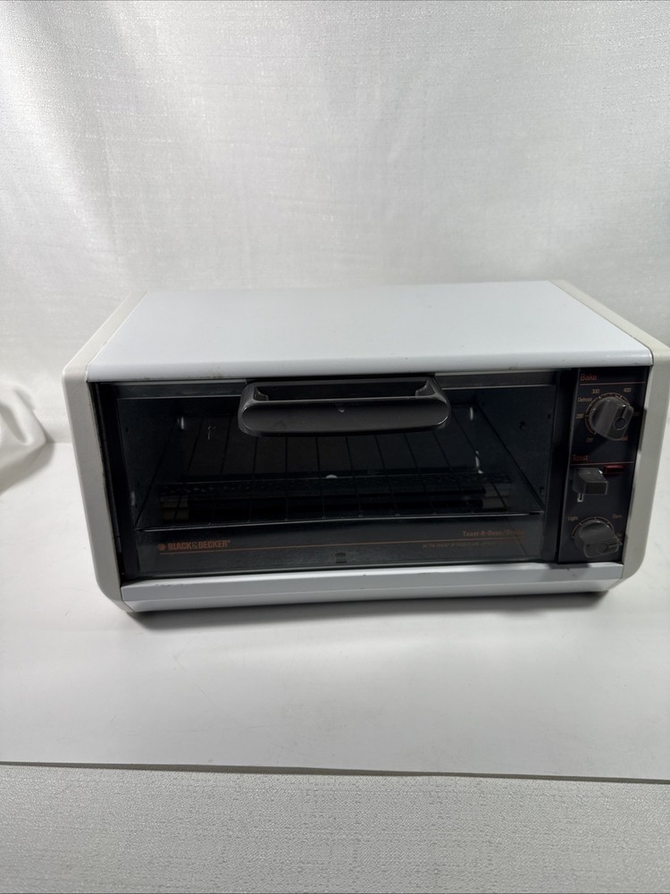 Black & Decker Spacemaker Toaster Oven Broiler with Tray TRO400 TY2