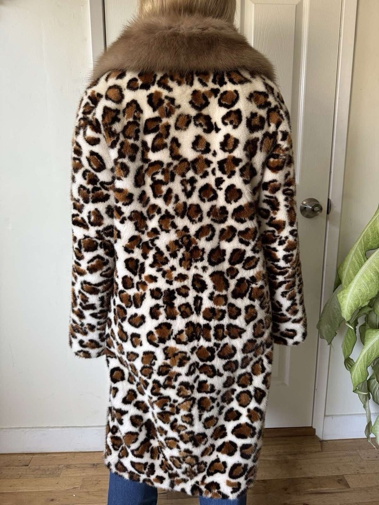 Vintage Fur Coat for Women - Luxe Pre-Owned Style