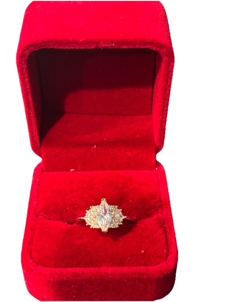 Yellow Gold Ring Marquise Diamond White Stone Size 8 Red Jewelry Box