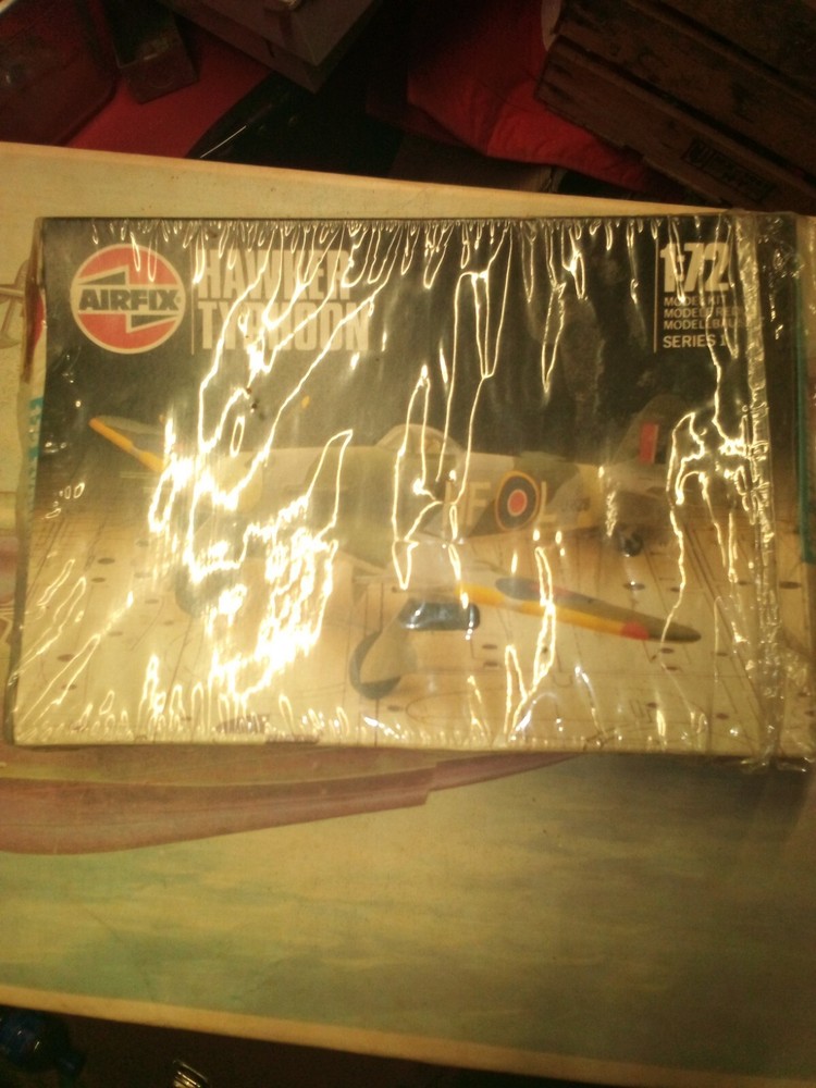 Hawker Typhoon 1/72 Scale Airfix Vintage 1986 Complete Open Box Kit