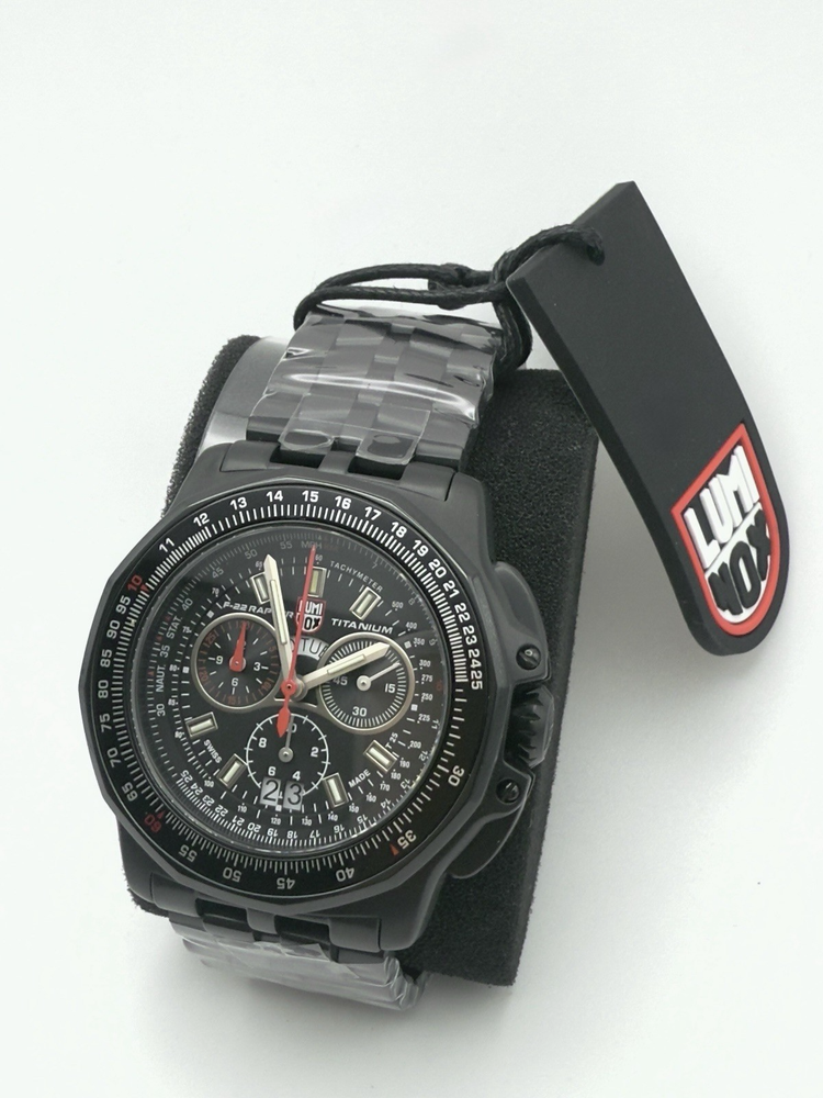 Luminox  F-22 RAPTOR™ Titanium 9270 Series Pilot Watch, 44 mm XA.9272