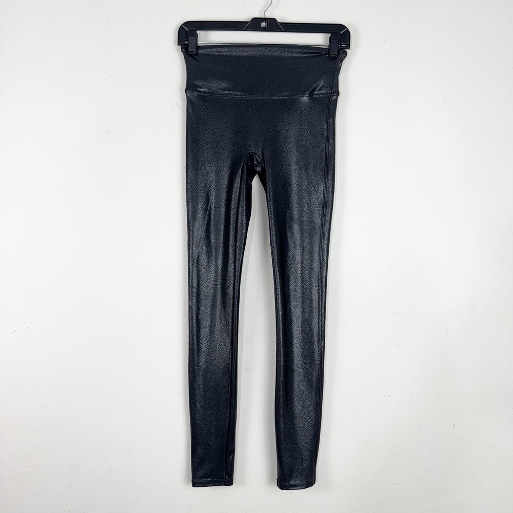 Spanx Womens Faux Leather Leggings Size Small Petite Black Pebble