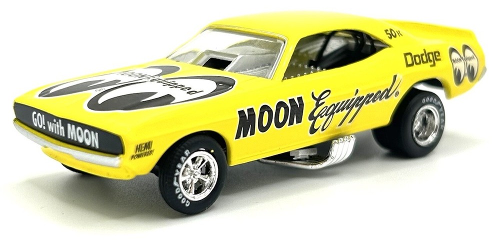 M2 MACHINES AUTO HAULERS 1971 DODGE CHALLENGER FUNNY CAR MOONEYES LOOSE