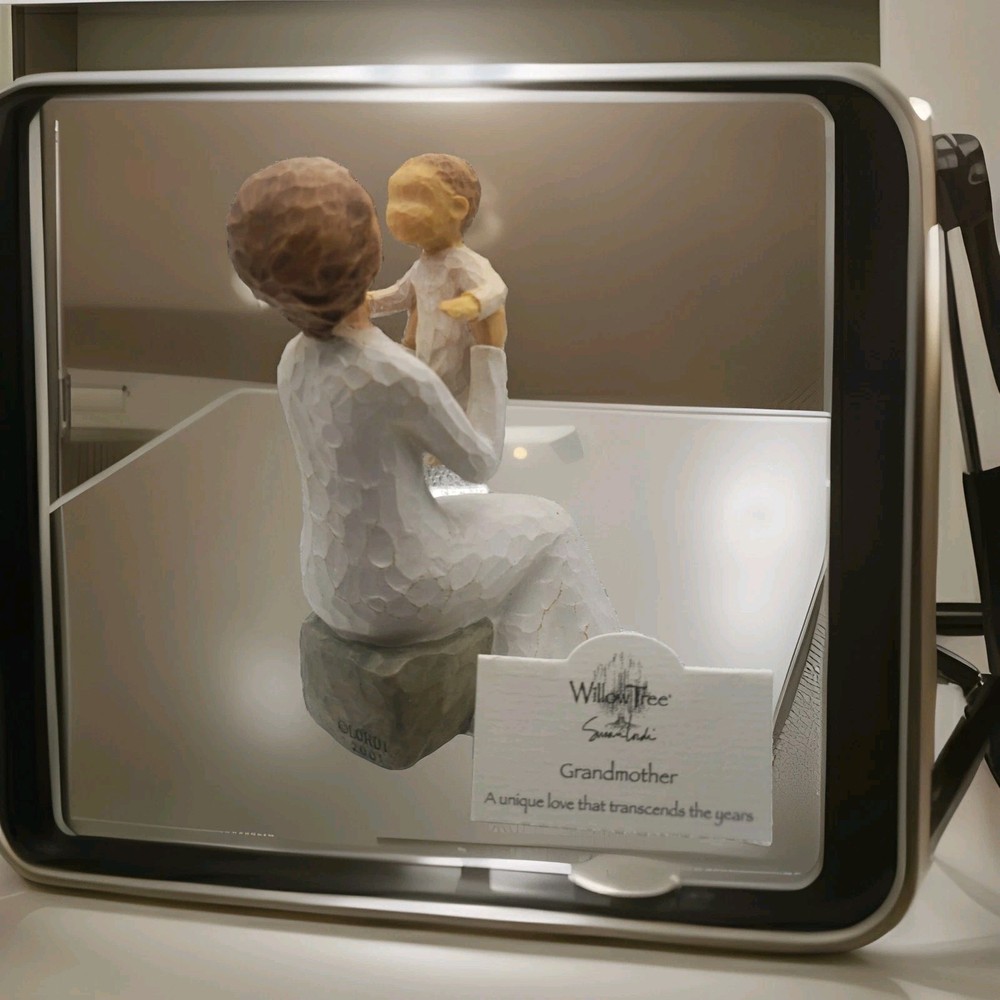 Willow Tree Susan Lordi Grandmother, Sculpted Hand-Painted Figure