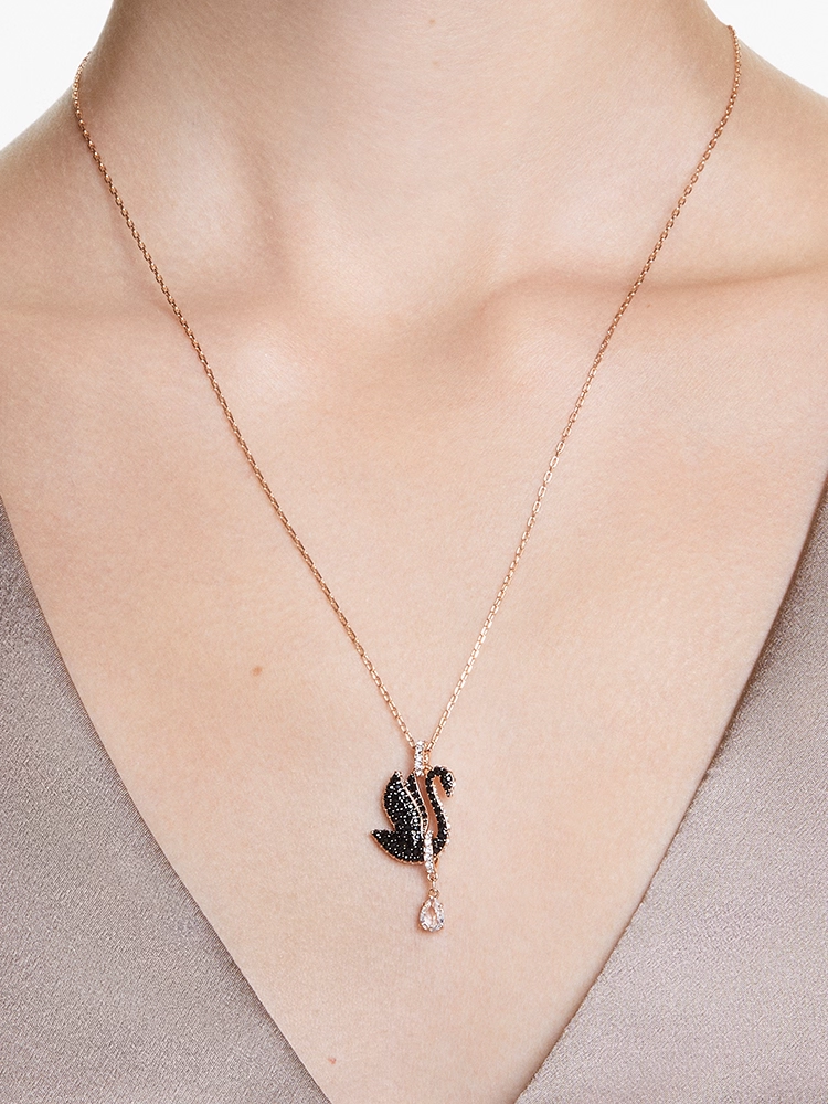 New Swarovski White Diamond Black Swan Necklace Accessory 5678045