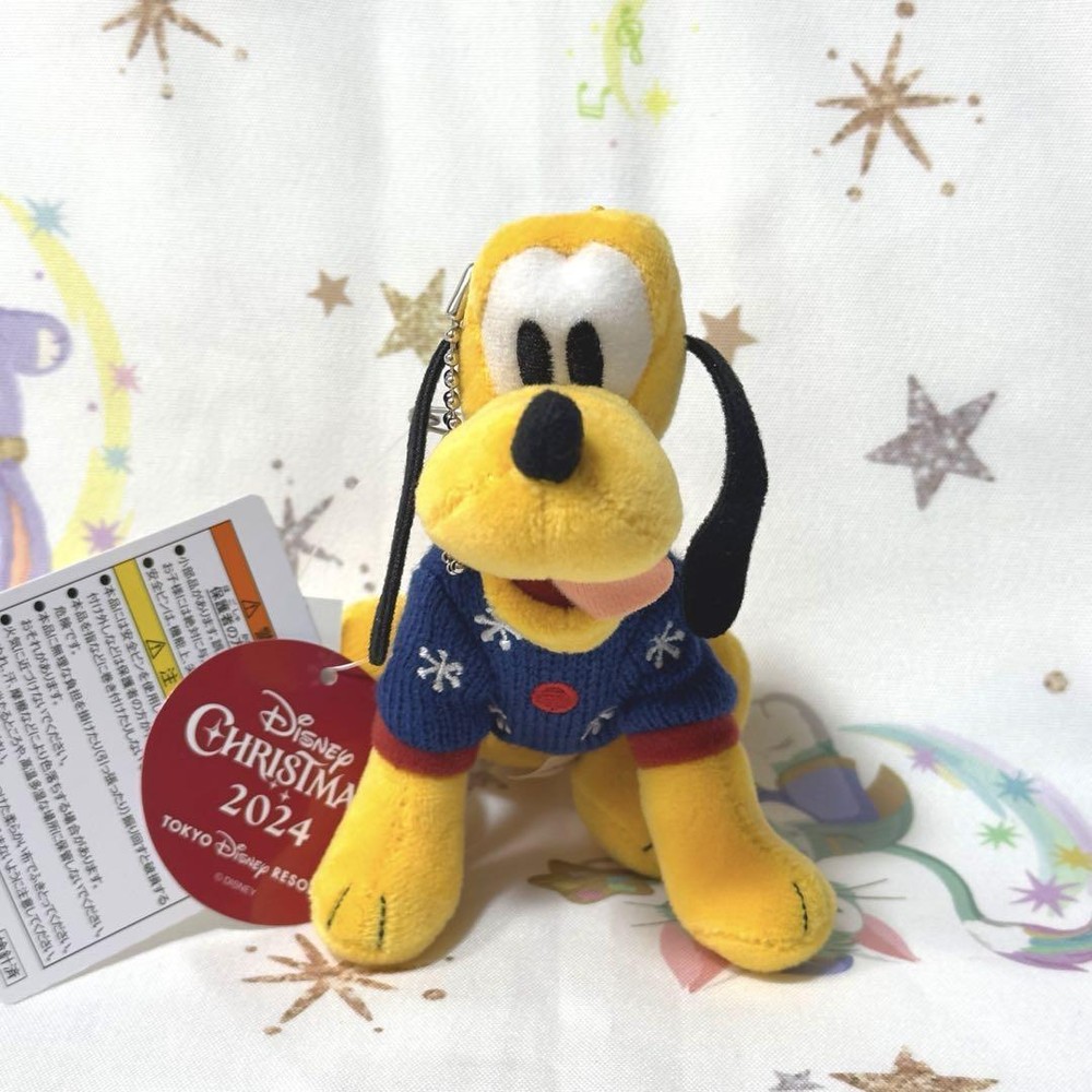 Disneyland Pluto Plush Badge Christmas 2024