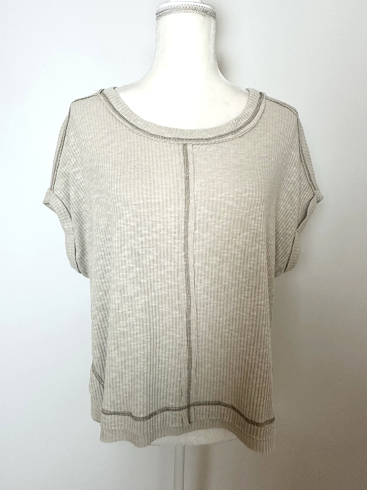 Blu Pepper Womens Beige Scoop Neck Knit Top with Dolman Sleeves and Slit Hem Size S