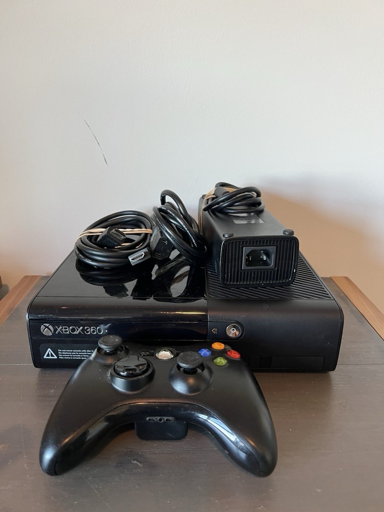 Microsoft Xbox 360 E Console W/HDD/Cords + Controller Glossy Black