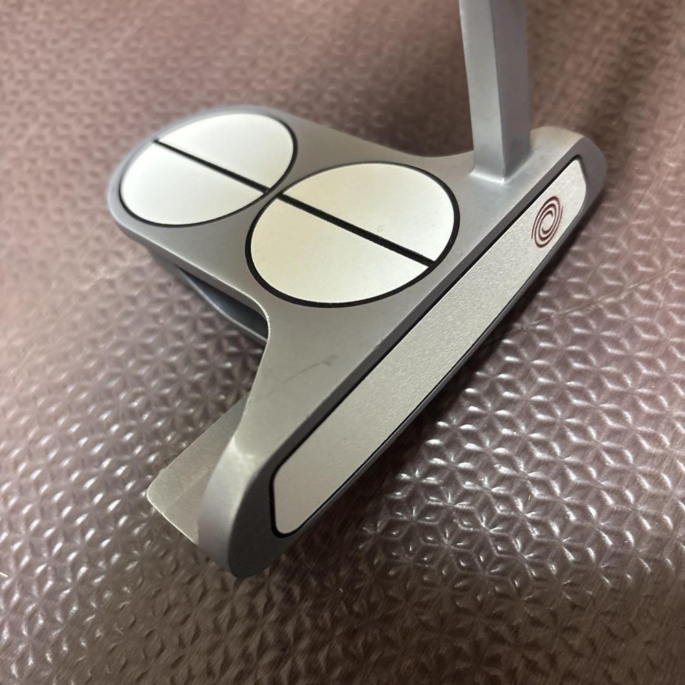 Odyssey White Hot 2 Ball Blade Tour Putter with Alignment Line