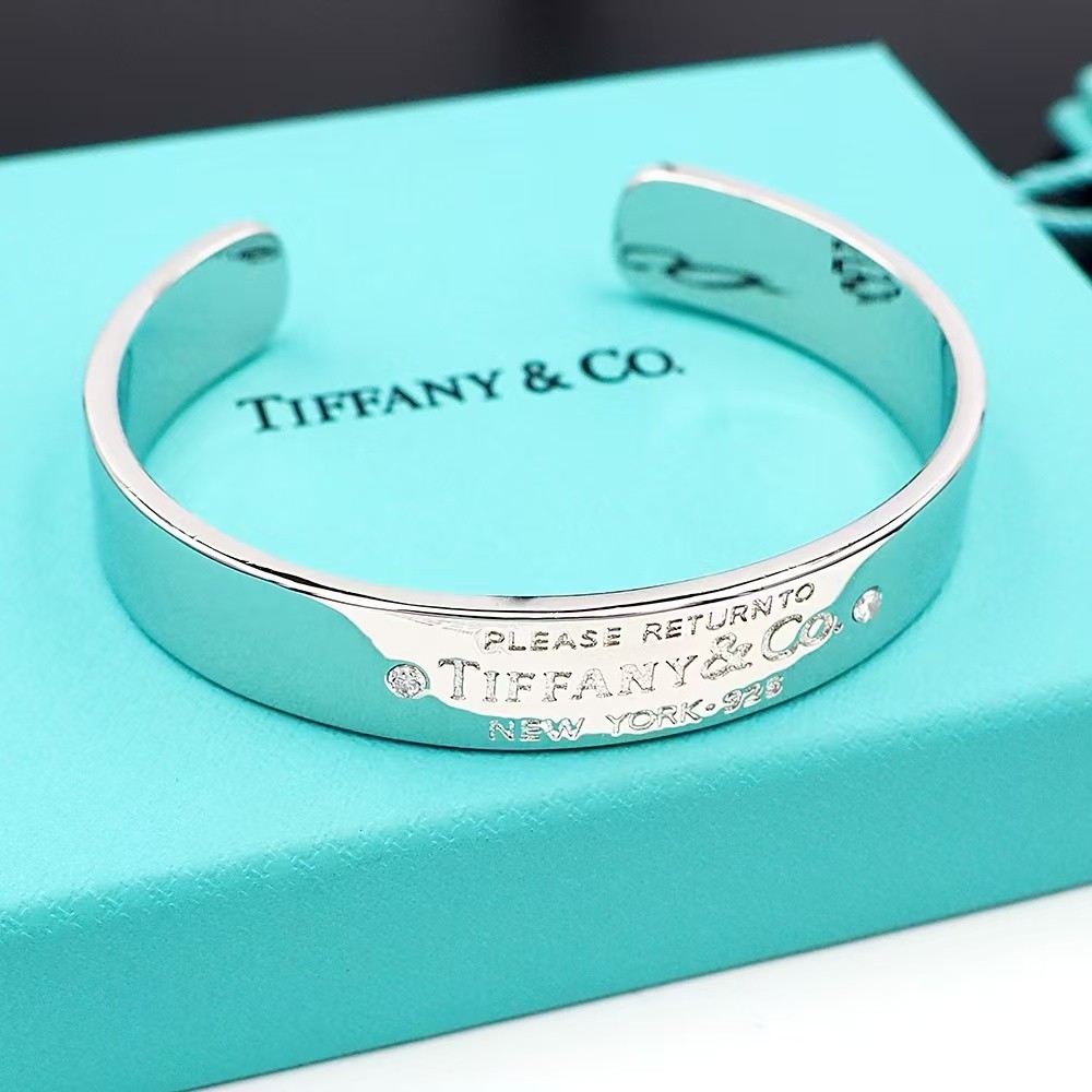 Tiffany&Co Womens Silver C-Shaped Open Bangle Bracelet
