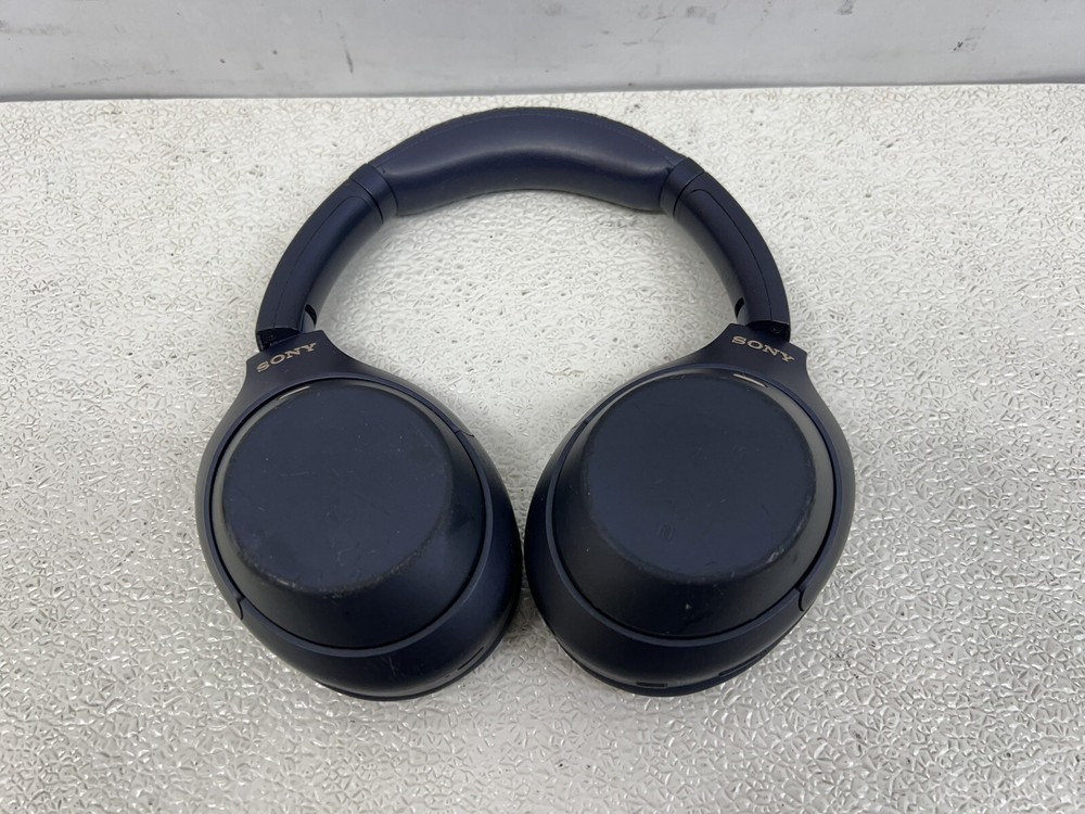 Sony WH-1000XM4 Wireless Noise-Cancelling Over-Ear Headphones -  Blue - Used -