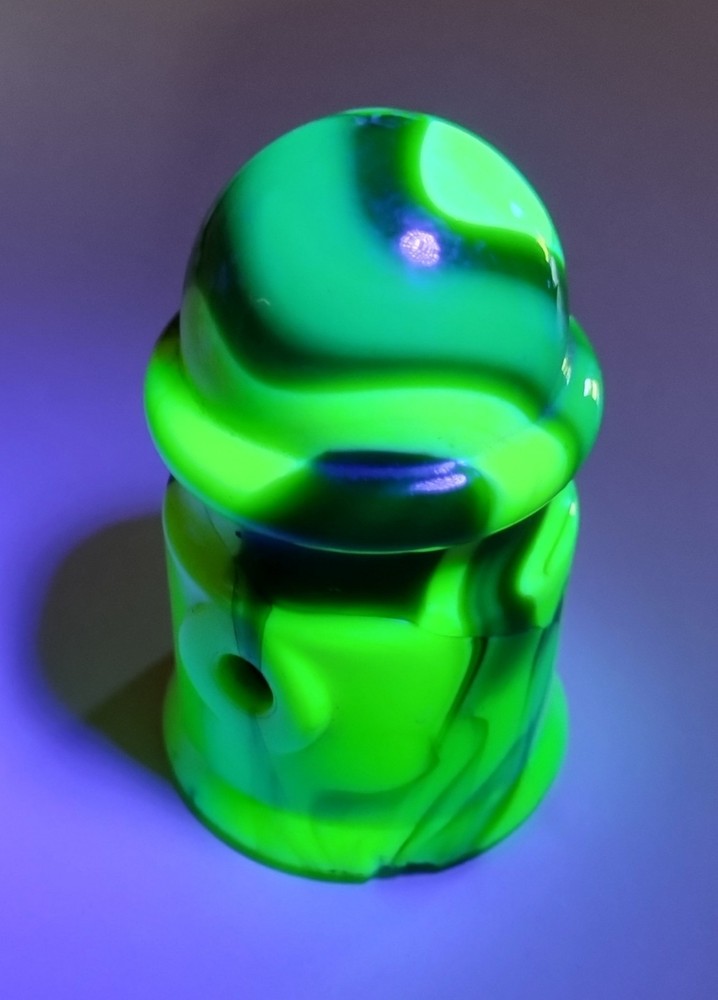 Akro Agate Green Slag Glass GLOWS Model T Ashtray Metal Ash Receiver