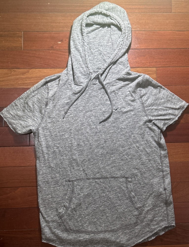 Hollister Short Sleeve Hoodie Gray Size Medium Pullover