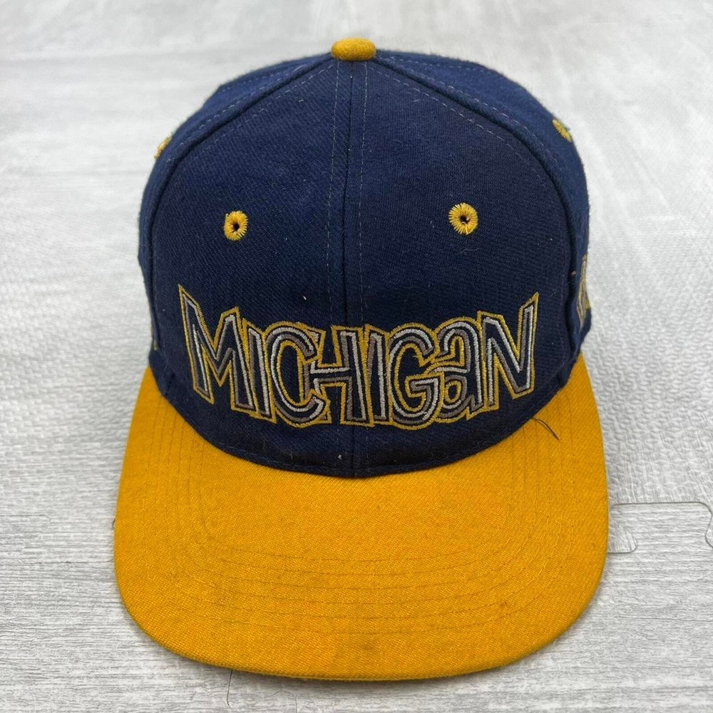 Vintage 90s Michigan Wolverines Snapback Hat Size:6 3/4 Blue Yellow NCAA College