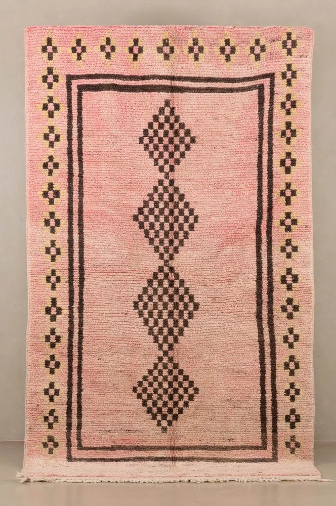 Modern Moroccan Berber Beni Wool Rug Color Pink Handmade Design Carpet Rug